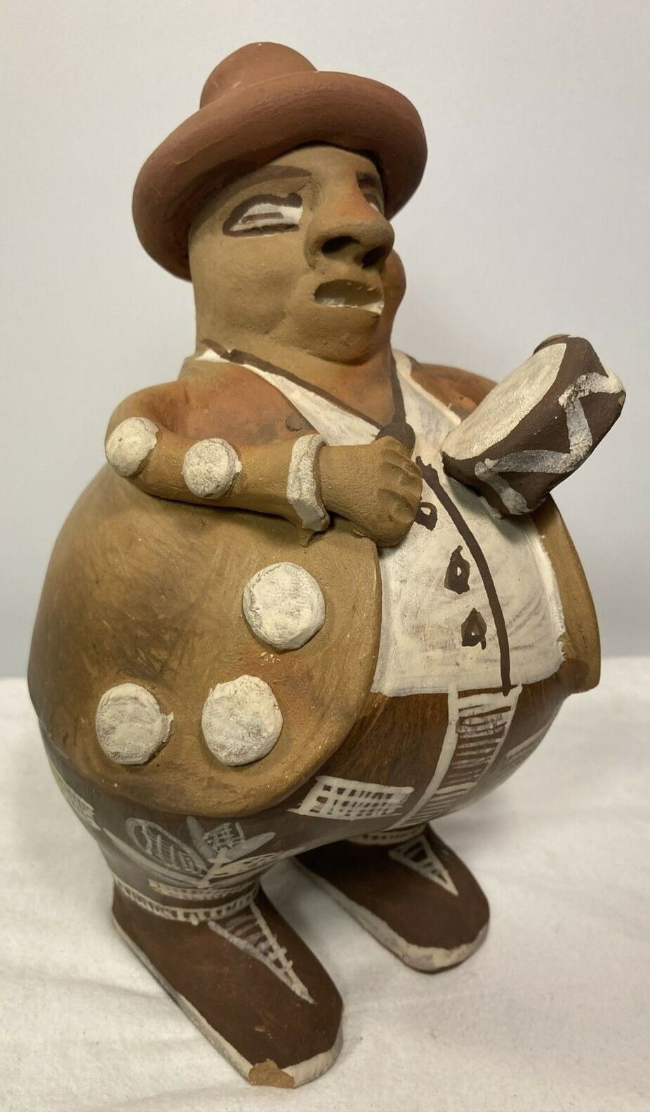 Vintage Peruvian Folk Art Pottery Hand painted Man with Drum 9